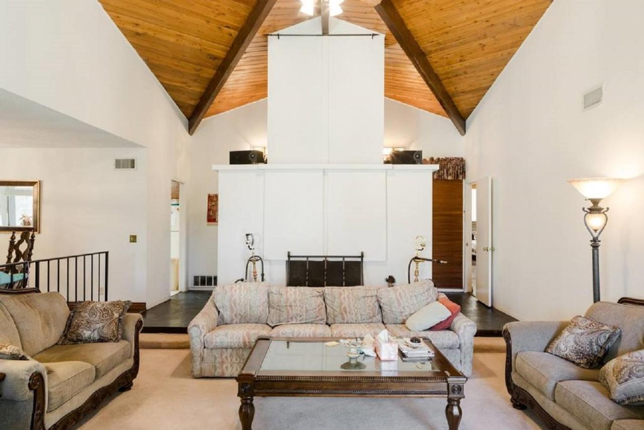 Beautiful House With Fantastic View In Azusa Esterno foto